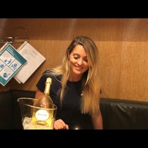 Meet your Posher, Claudia